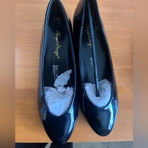 Black Women's Dress Shoes size 7.5